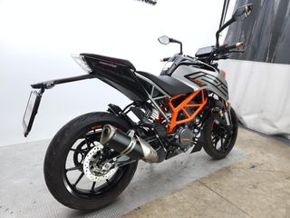 KTM 125 DUKE 2021 9535 kms.