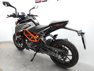 KTM 125 DUKE 2021 9535 kms.
