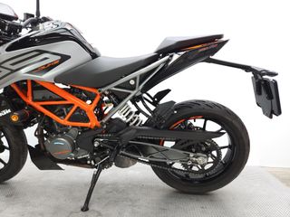KTM 125 DUKE 2021 9535 kms.