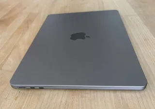 MacBook Air 13 M3 16GB RAM 256GB SSD