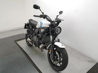 YAMAHA XSR700 2024 4809 kms.