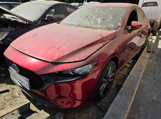 Paragolpes delantero mazda 1359099 3 berlina (bp)