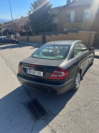 Mercedes-Benz  CLK 270CDI 2003
