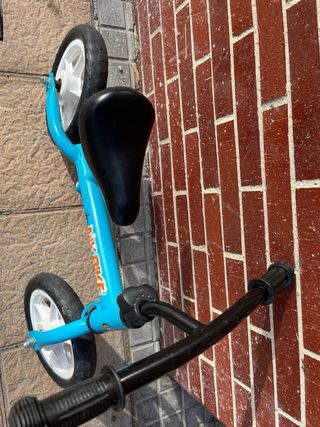 Bici de equilibrio infantil azul