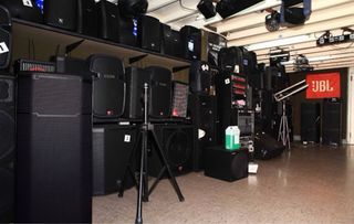 𝐂𝐨𝐦𝐩𝐫𝐨 𝐚𝐥𝐭𝐚𝐯𝐨𝐜𝐞𝐬 𝐯𝐢𝐧𝐭𝐚𝐠𝐞 𝐉𝐁𝐋 𝐈𝐧𝐟𝐢𝐧𝐢𝐭𝐲 𝐌𝐢𝐬𝐬𝐢𝐨𝐧.