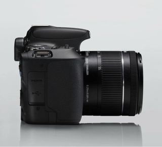 Canon EOS 200D Mark II EF-S 18-55mm IS STM