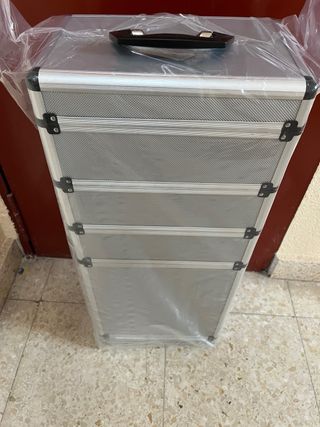 Maleta de trabajo plateada