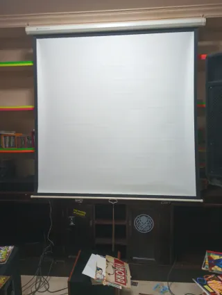 Proyector Wimius con funda y pantalla