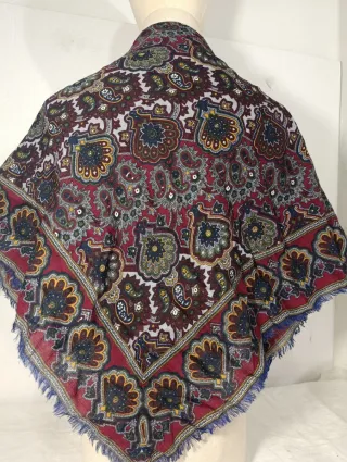 PAÑUELO LANA ANTIGUO INDUMENTARIA TRADICIONAL