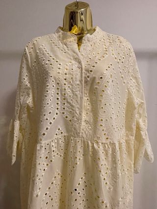 Vestido amarelo bordado tamanho único