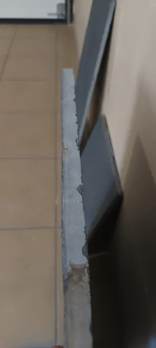 Losa de piedra negra