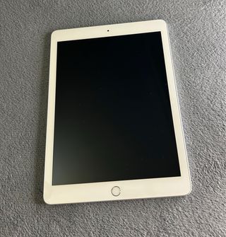 iPad 6ª Gen 128GB Wi-Fi Plata