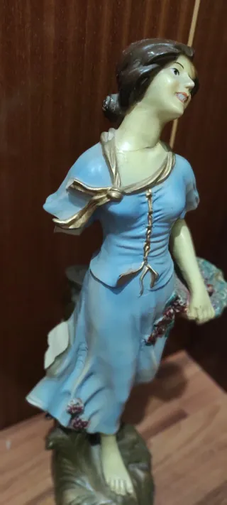 2 Bonecas de Loiça Decorativas