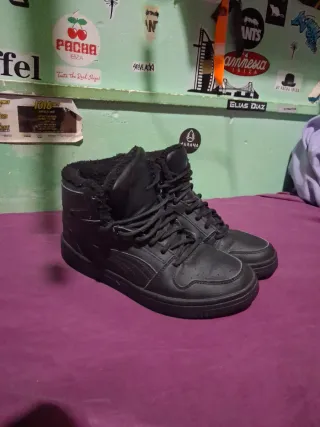 Deportivas Puma Mujer Talla 37.5 Negras