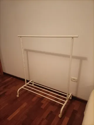 Appendiabiti in metallo bianco