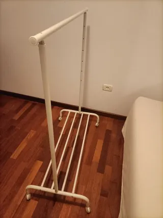 Appendiabiti in metallo bianco