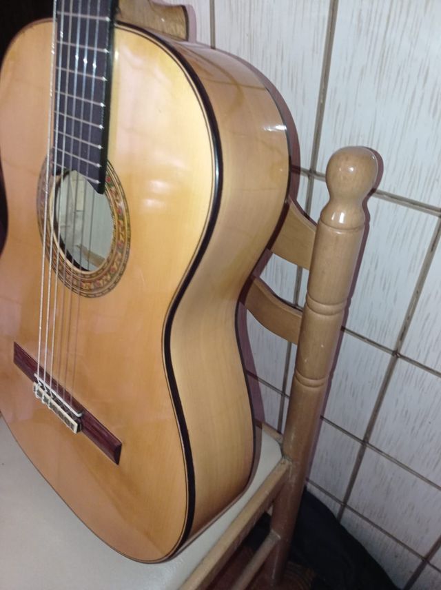 Guitarra Flamenca