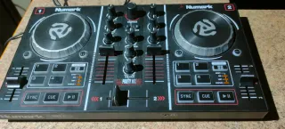 Numark Party Mix Controller DJ