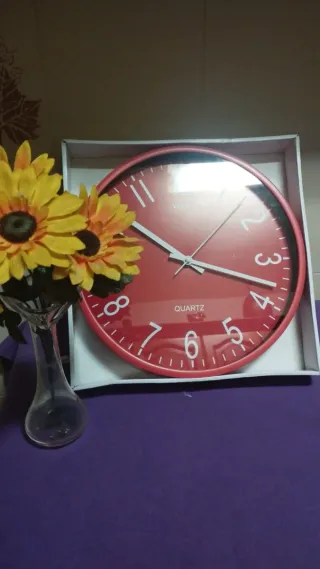 Reloj de Pared Versa Rojo