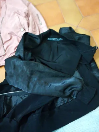 Lote 2 chaquetas bomber S rosa y negra talla S