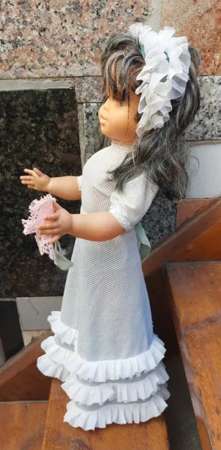 Muñeca grande años 70/80 la ropa es original