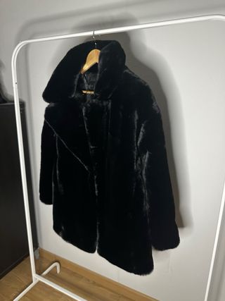 Abrigo Zara Woman Pelo Sintético Negro Talla S
