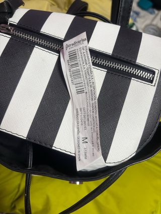 Mochila Rayas Blanco y Negro