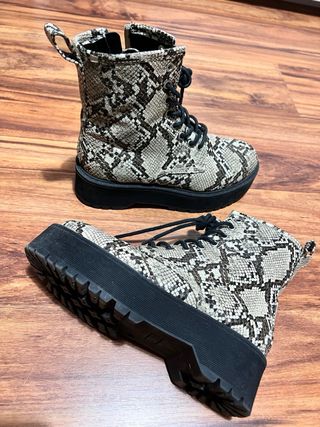 Botas Bata Pele Cobra