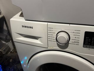 Lavadora Samsung 8kg.   transporte disponible