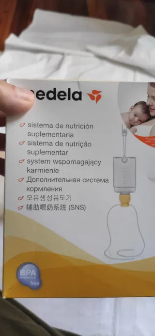 Lote de biberones Suavinex, Medela y de cristal.