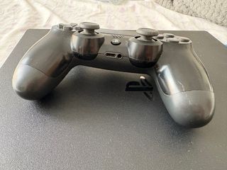 Consola PS4 Pro 1TB + GTA V GRATIS