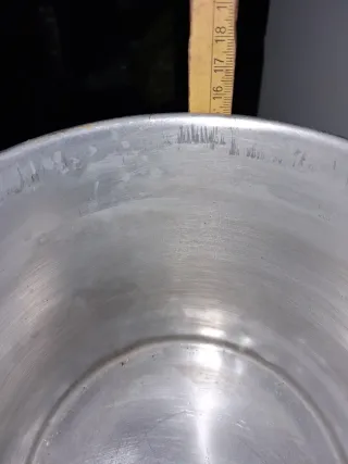 3 Pentole in alluminio 5 euro cadauna