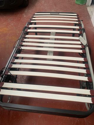 Cama articulada 2 zonas con barandillas