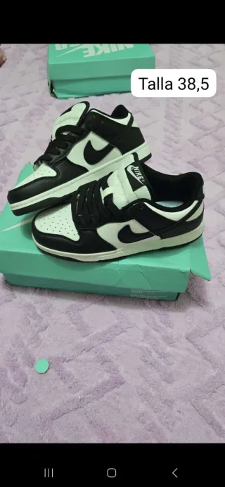 Zapatilla Nike Dunk Talla 38,5