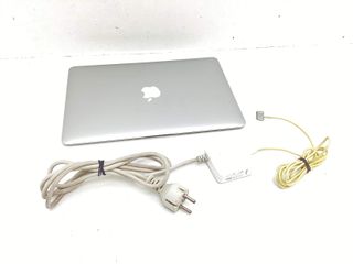 portatil apple apple macbook air core i5 1.6 13 (2015) (a1466)