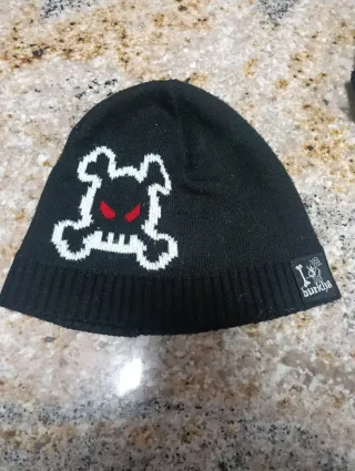 Lote de gorros de nieve de marca (Adidas,puma,etc)