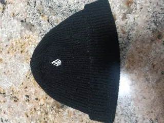 Lote de gorros de nieve de marca (Adidas,puma,etc)