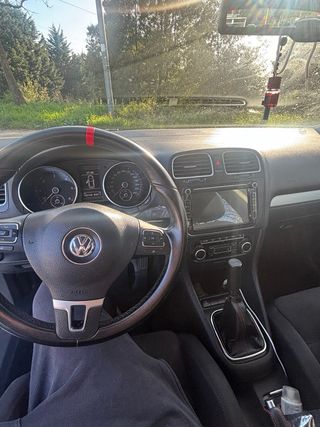 Volkswagen Golf 6 1.6 TDI 2010