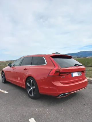 Volvo V90 D4 R-Desing