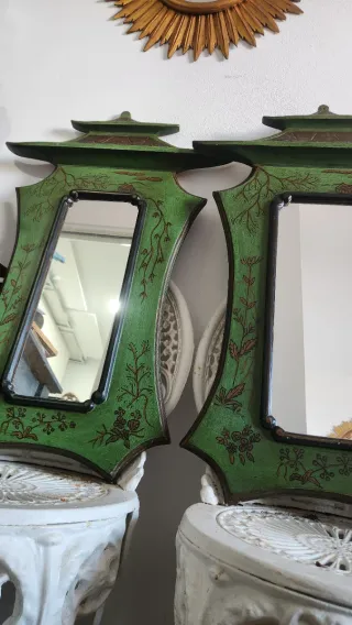 Pareja  de Espejo Oriental Antiguo Verde y Dorado