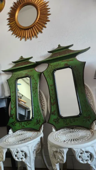 Pareja  de Espejo Oriental Antiguo Verde y Dorado