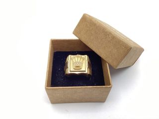 sello oro 18k con piedra