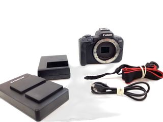 camara digital evil canon eos r50