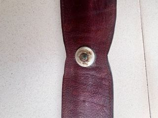 Coleira de couro para cão com tachas