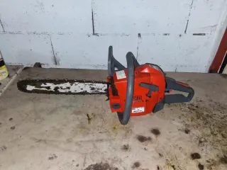 Motosierra Potente y Manejable