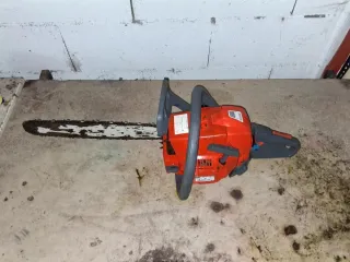 Motosierra Potente y Manejable