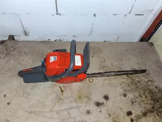 Motosierra Potente y Manejable