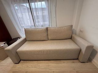 Sofá cama beige poco uso