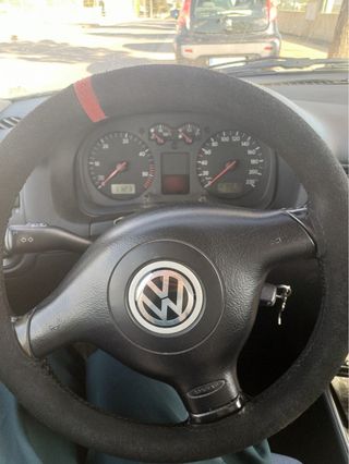 Volkswagen Golf 2000