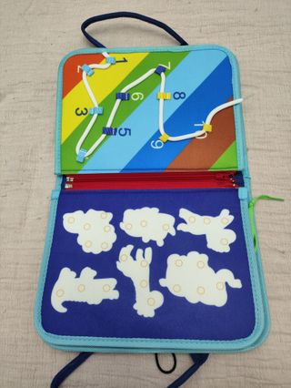 Mala de atividades educativas com dinossauros